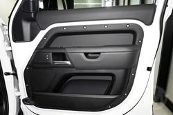 2025 Land Rover Defender 110 P400 S