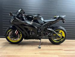 2016 Kawasaki ZX-10R (ABS) 30TH ANNIV. BATTLE GRAY
