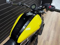 2016 Yamaha XSR700 Yellow
