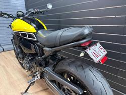 2016 Yamaha XSR700 Yellow