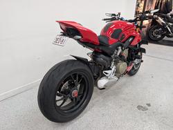 2021 DUCATI STREETFIGHTER V4 S Red