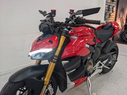 2021 DUCATI STREETFIGHTER V4 S Red