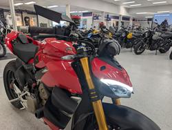 2021 DUCATI STREETFIGHTER V4 S Red