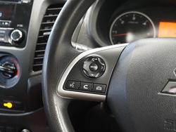 2015 Mitsubishi Triton GLX
