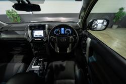 2012 Toyota Landcruiser Prado VX