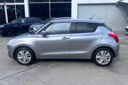 2017 Suzuki Swift GL Navigator