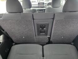 2023 Mitsubishi Outlander ES