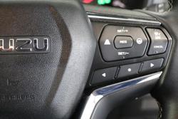 2022 Isuzu MU-X LS-T