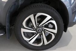 2022 Isuzu MU-X LS-T