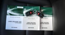 2022 Toyota Landcruiser VX