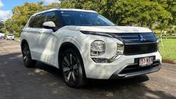 2025 Mitsubishi Outlander Exceed