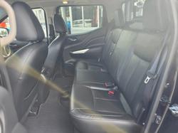 2016 Nissan Navara ST-X