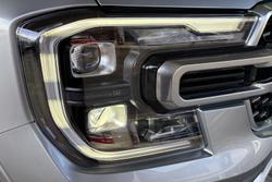 2025 Ford Everest Platinum