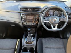 2022 Nissan X-TRAIL ST