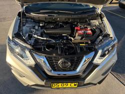 2022 Nissan X-TRAIL ST