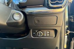 2025 Ford Everest Platinum