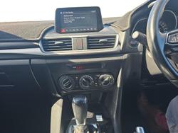 2017 Mazda 3 Maxx