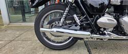 2019 Triumph BONNEVILLE T100 BLACK RED