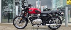 2019 Triumph BONNEVILLE T100 BLACK RED