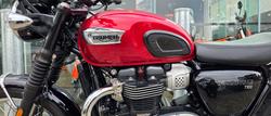 2019 Triumph BONNEVILLE T100 BLACK RED