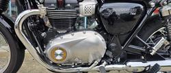 2019 Triumph BONNEVILLE T100 BLACK RED