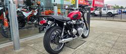2019 Triumph BONNEVILLE T100 BLACK RED