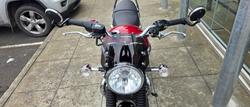 2019 Triumph BONNEVILLE T100 BLACK RED