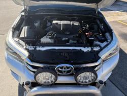 2015 Toyota Hilux SR5