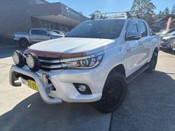 2015 Toyota Hilux SR5