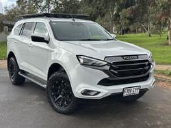 2023 Isuzu MU-X LS-T