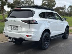2023 Isuzu MU-X LS-T