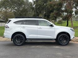 2023 Isuzu MU-X LS-T