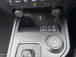 2022 Ford Everest Titanium