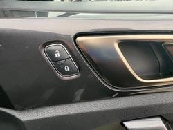 2022 Ford Everest Titanium