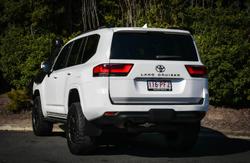 2022 Toyota Landcruiser VX