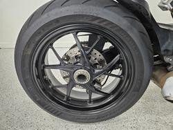 2022 DUCATI STREETFIGHTER V4 Red
