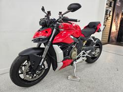 2022 DUCATI STREETFIGHTER V4 Red