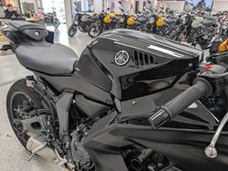 2025 YAMAHA YZF-R7LA Black