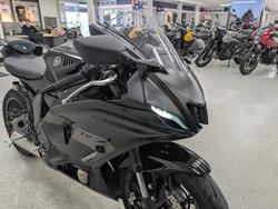 2025 YAMAHA YZF-R7LA Black