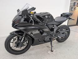 2025 YAMAHA YZF-R7LA Black