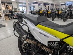 2022 HUSQVARNA NORDEN 901 Black
