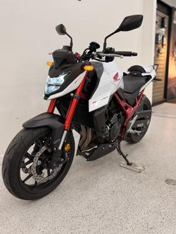 2023 Honda CB750 (HORNET) White