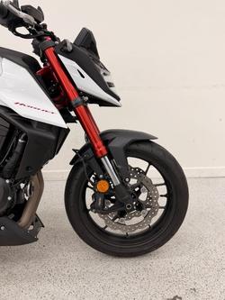 2023 Honda CB750 (HORNET) White