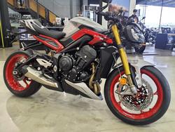 2026 Triumph Street Triple 765 RX Street Triple Silver