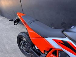 2025 KTM 390 SMC R SMC Orange