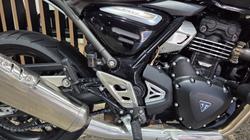 2025 Triumph SPEED 400 Black