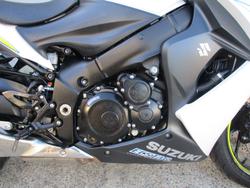 2017 Suzuki GSX-S1000F WHITE