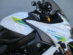 2017 Suzuki GSX-S1000F WHITE