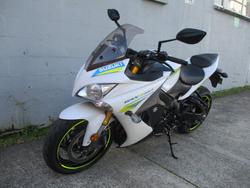 2017 Suzuki GSX-S1000F WHITE