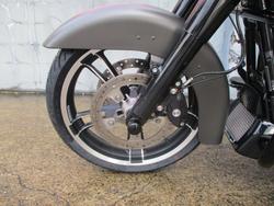 2018 HARLEY-DAVIDSON FLHX STREET GLIDE GREY
